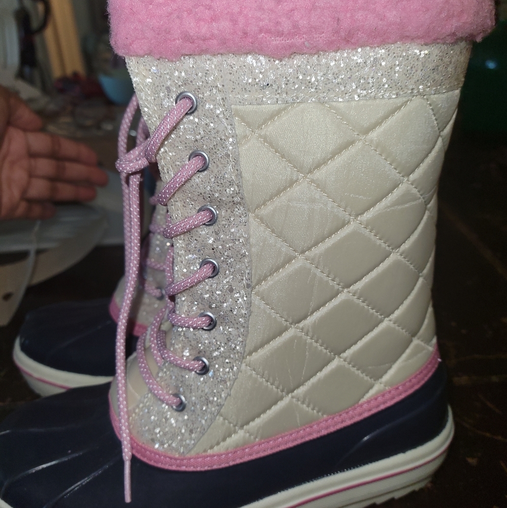 Just Fab Kids glitter Pink and Navy Blue Snow Boots, size 3 kids. New, unworn